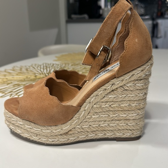 Steve Madden wedge sandal - Picture 3 of 10
